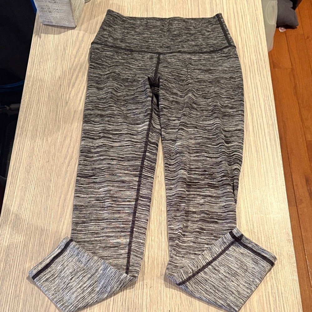 Aerie Chill Play Move Ombre Gray Leggings Size M 28” Inseam